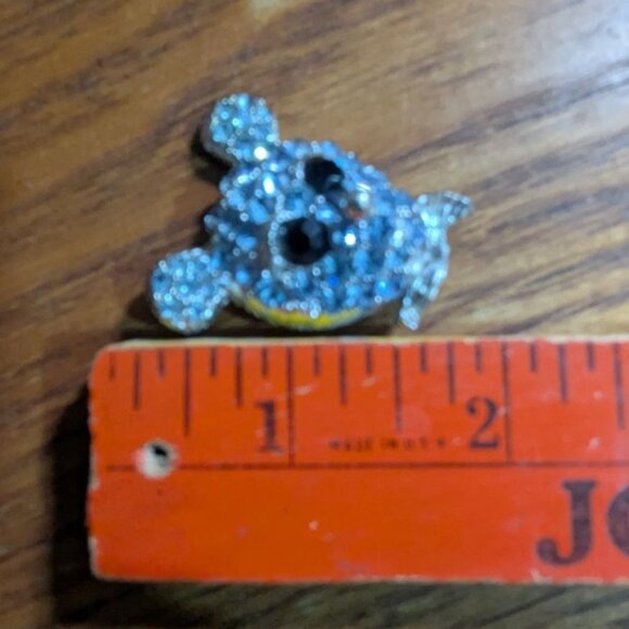 Weiss Vintage Mouse Brooch With Blue Crystals  Silver-Tone Finish Estate sparkle - Picture 6 of 7